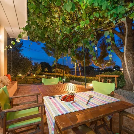 Appartement Helen & Theo Laganas