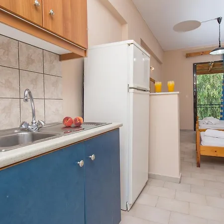 Helen & Theo * Laganas